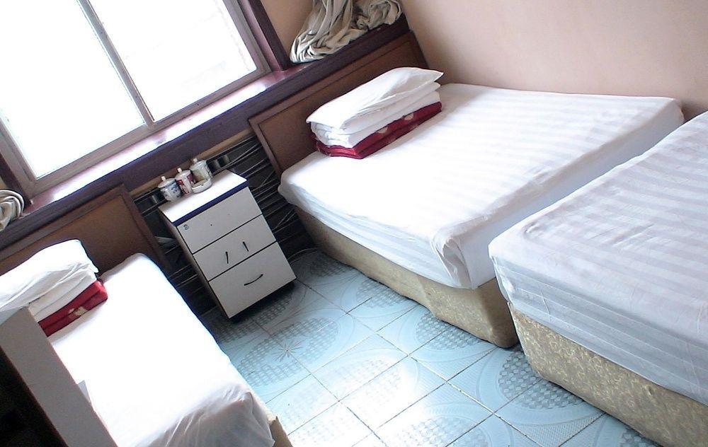 Guangwai Jingbin Hostel West Railway Station Пекин Екстериор снимка